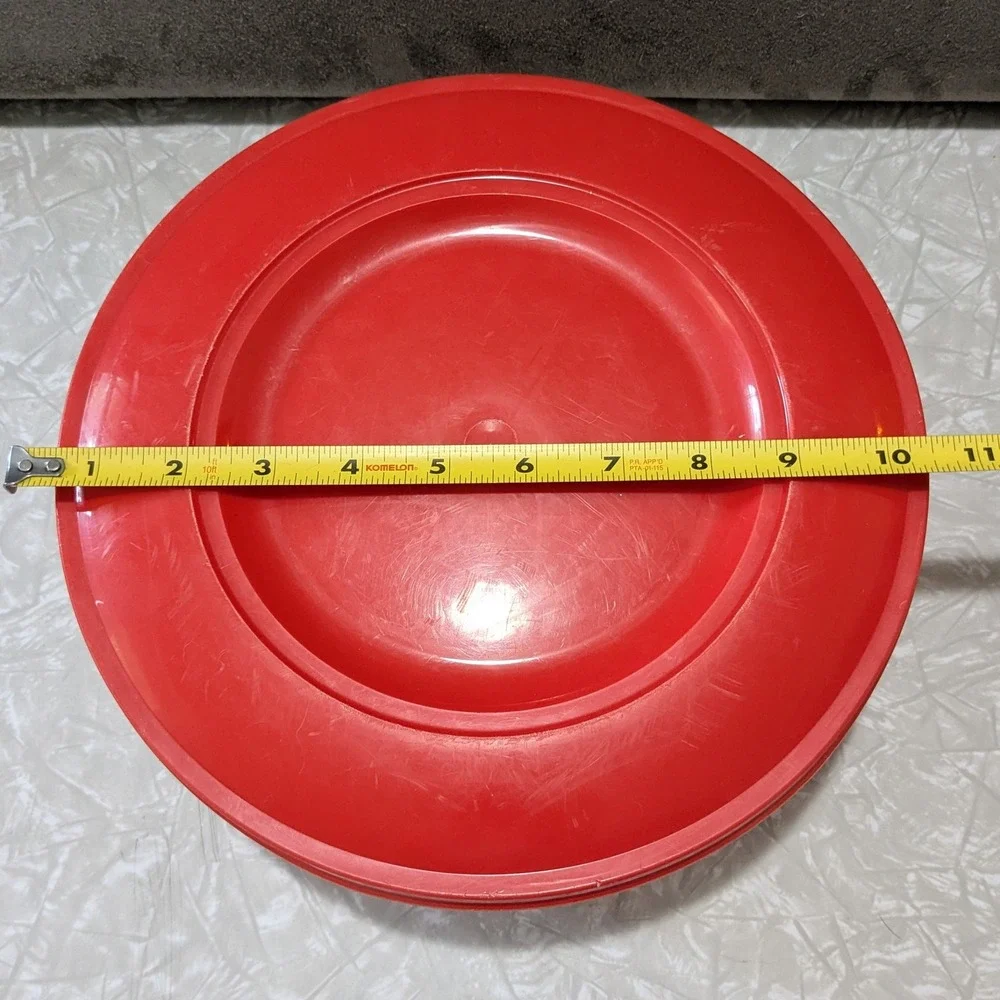 Vintage ThermoServ Strawberry Plastic Serving Bowl 16 Cup Clear Red Lid USA Made